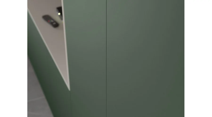 Minimalistyczna meblościanka z strefą RTV 350×240 cm Dąb Wotan Zieleń Butelkowa - HORIZON